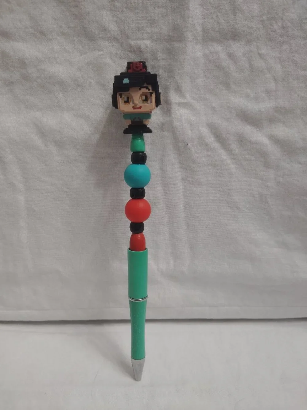 Disney Doorable- 8-Bit Vanellope- Handmade Beaded Pen